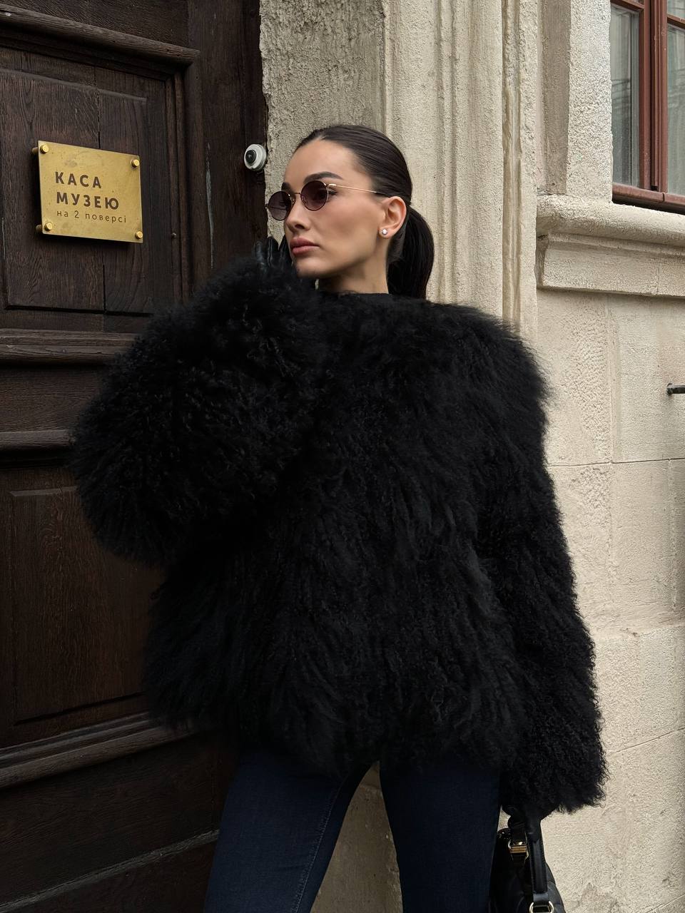LAMA FUR COAT BLACK