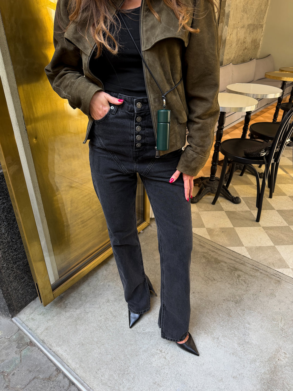 NUME STRAIGHT BUTTON JEANS